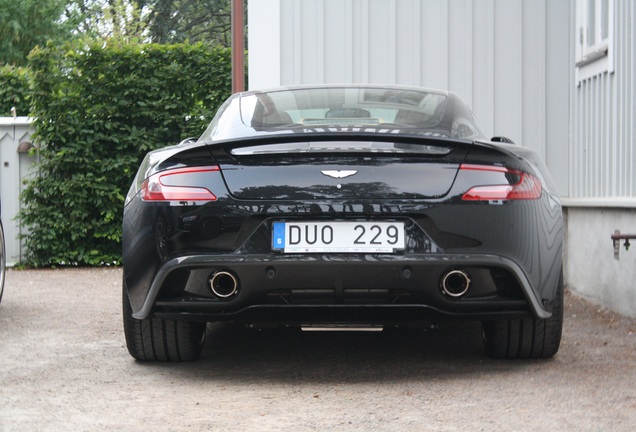 Aston Martin Vanquish 2013