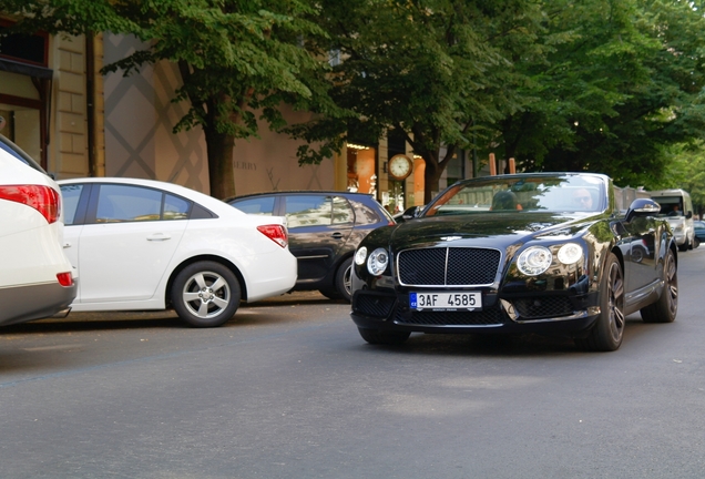 Bentley Continental GTC V8