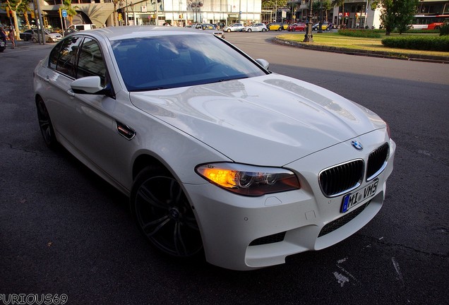 BMW M5 F10 2011