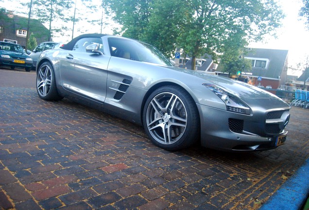 Mercedes-Benz SLS AMG Roadster