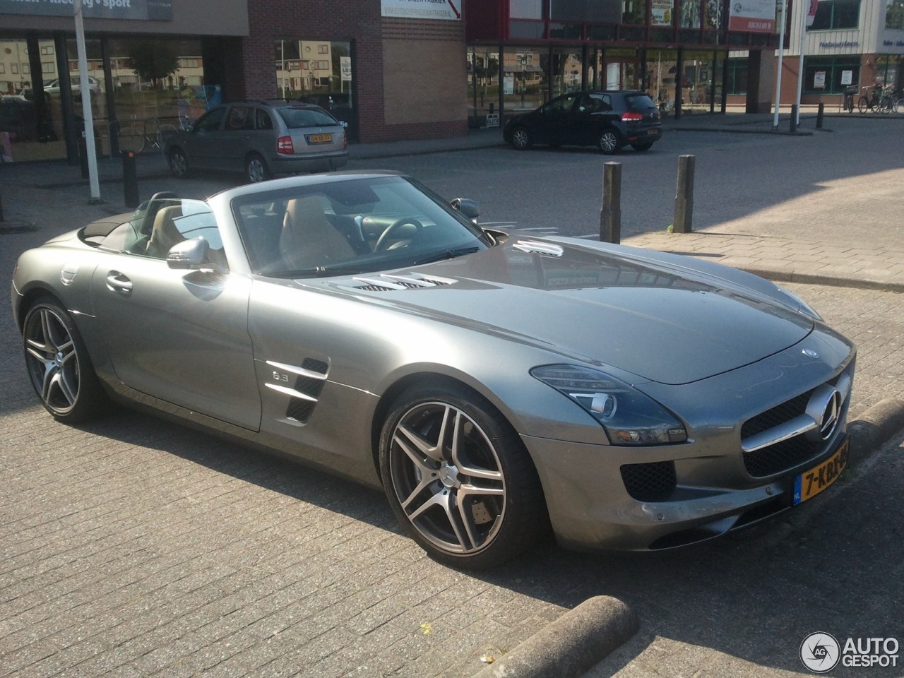 Mercedes-Benz SLS AMG Roadster