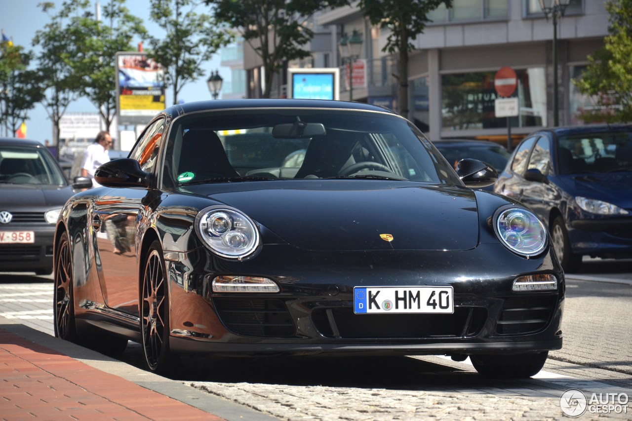 Porsche 997 Carrera 4 GTS