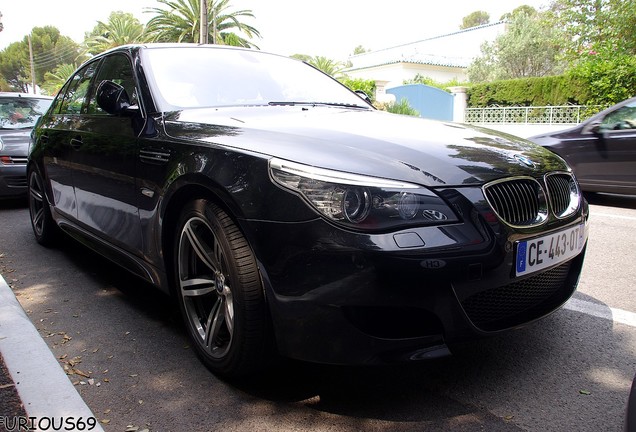 BMW M5 E60 2005