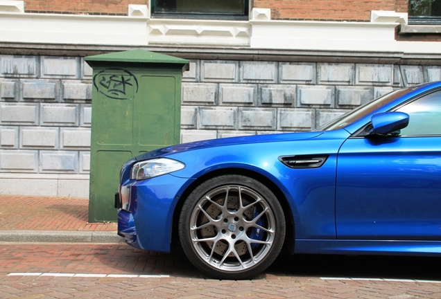 BMW M5 F10 2011