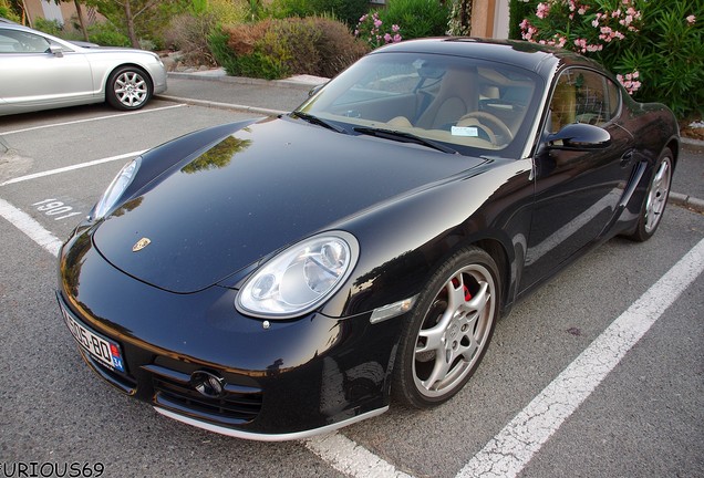 Porsche 987 Cayman S