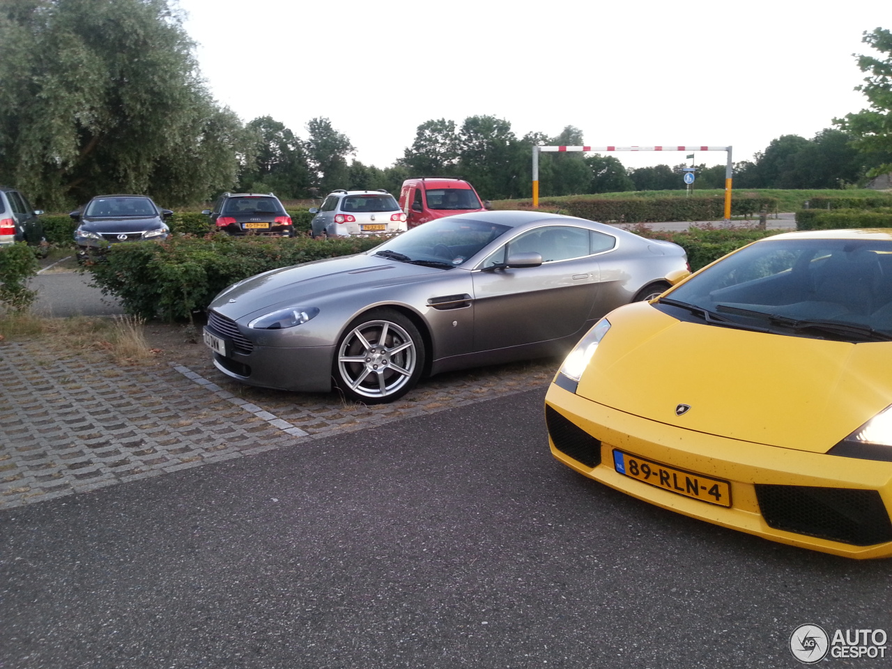 Aston Martin V8 Vantage