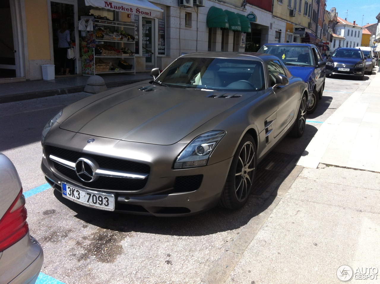 Mercedes-Benz SLS AMG