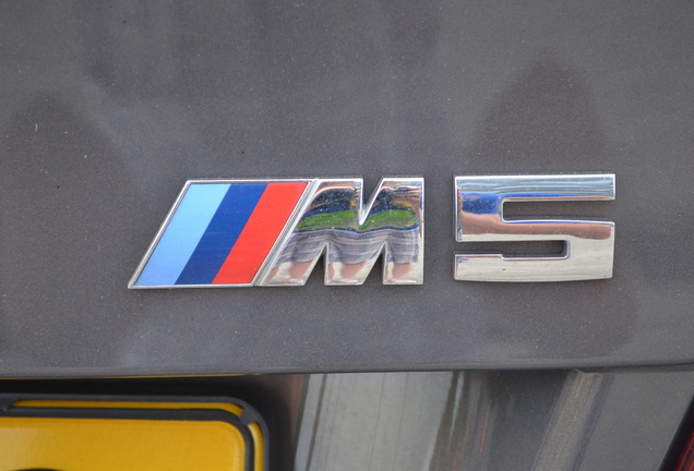 BMW M5 F10 2011