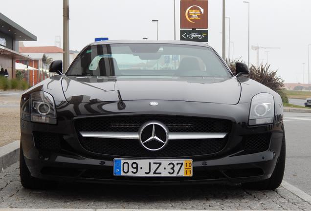 Mercedes-Benz SLS AMG