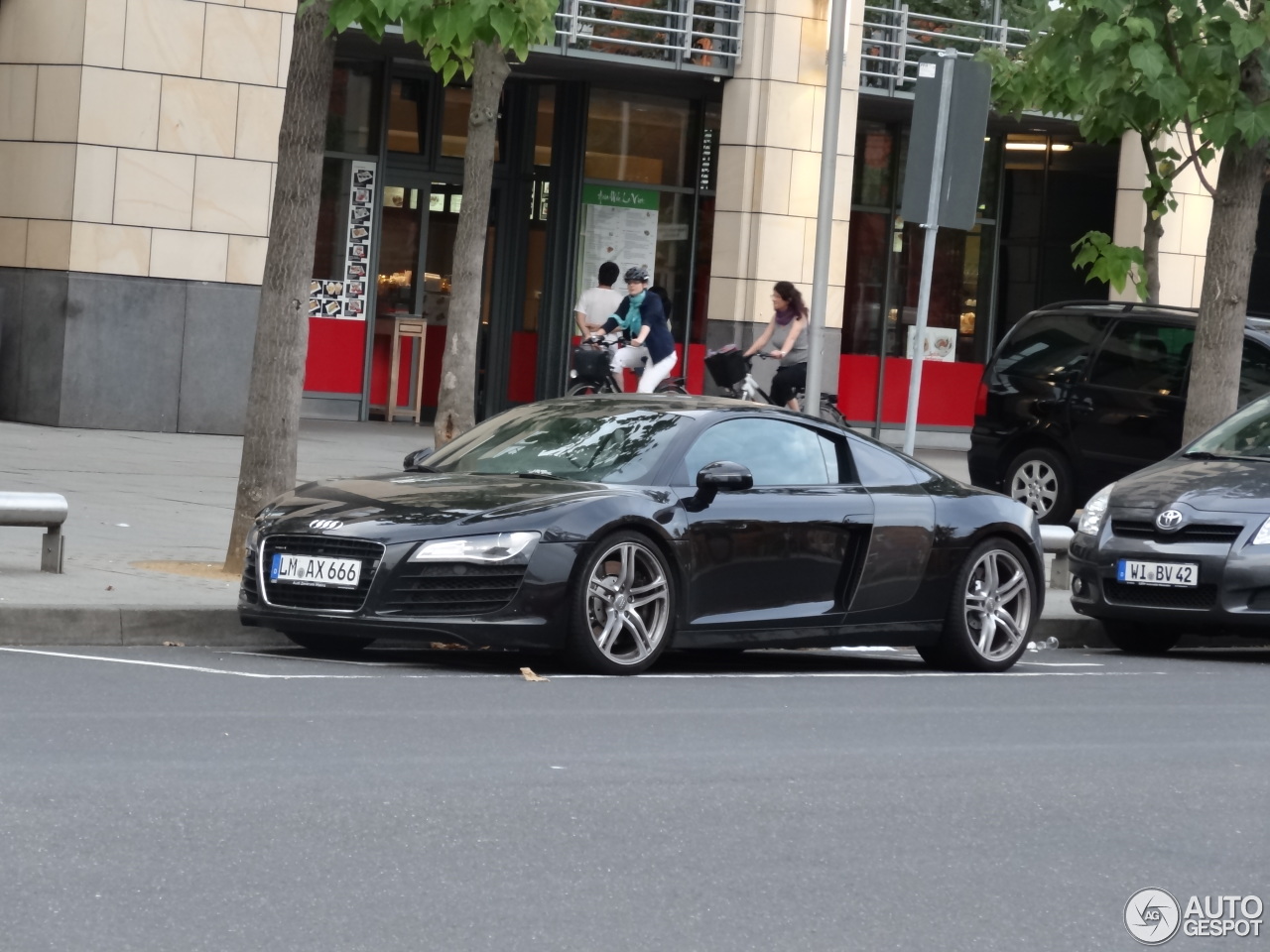 Audi R8