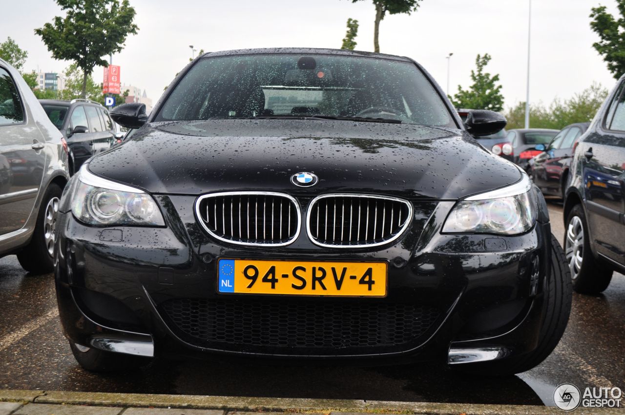 BMW M5 E60 2005