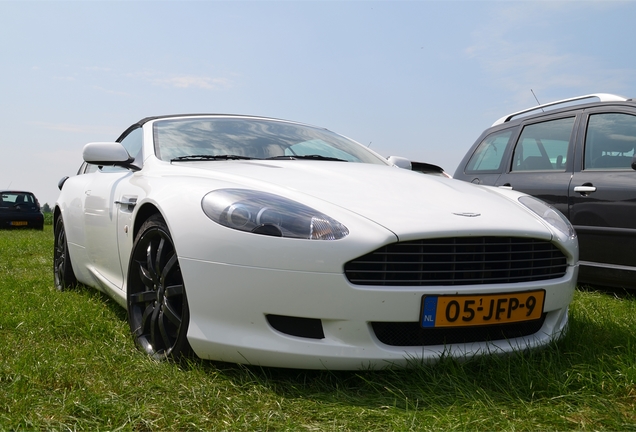 Aston Martin DB9 Volante