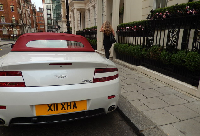 Aston Martin V8 Vantage Roadster