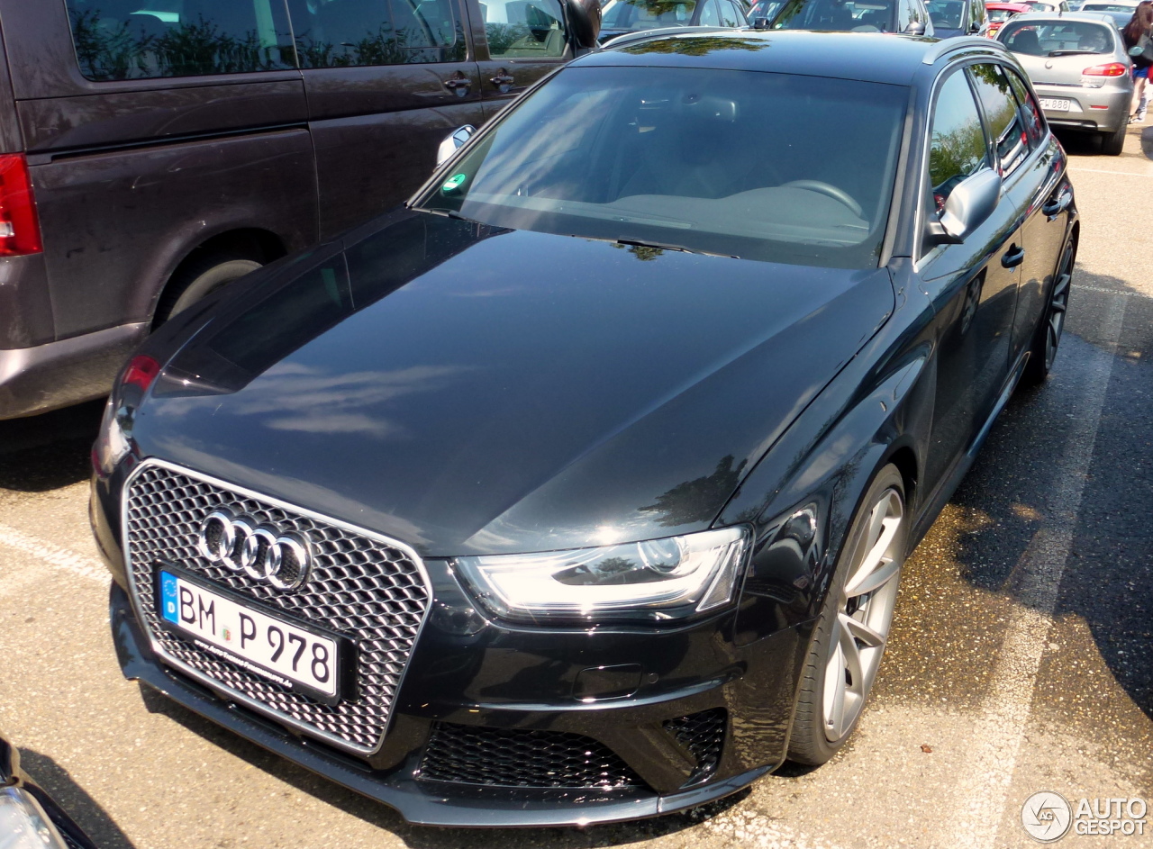 Audi RS4 Avant B8