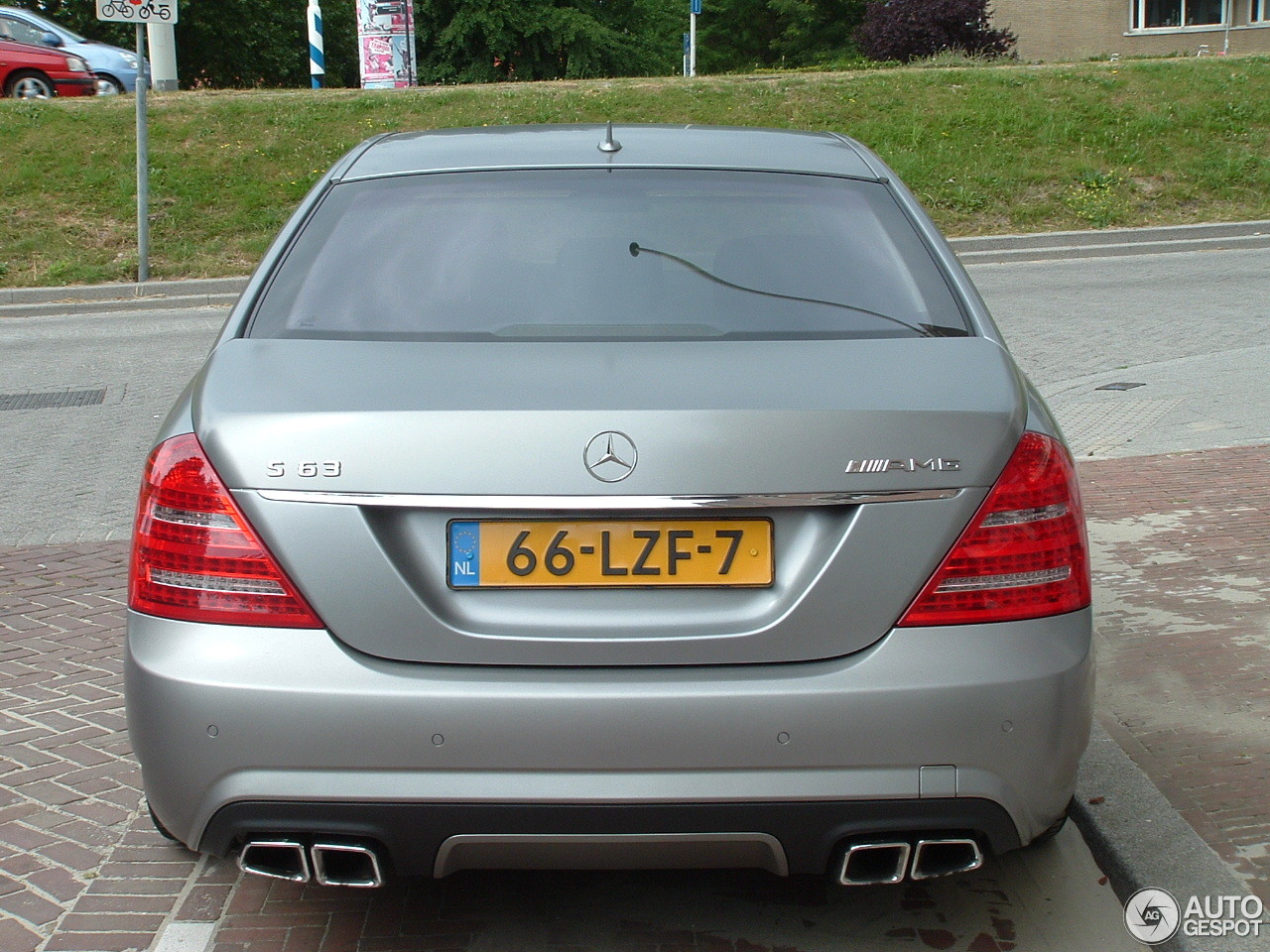 Mercedes-Benz S 63 AMG W221 2010