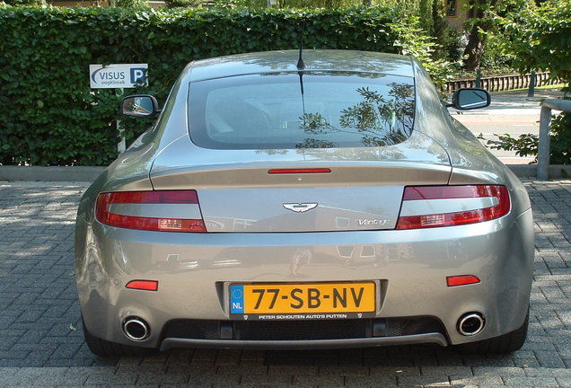 Aston Martin V8 Vantage