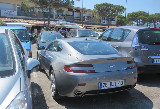 Aston Martin V8 Vantage