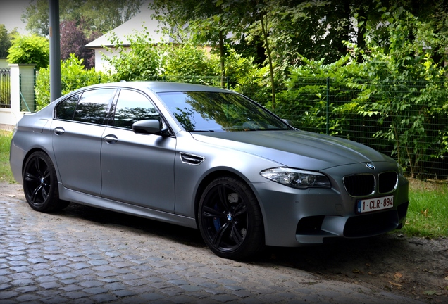 BMW M5 F10 2011