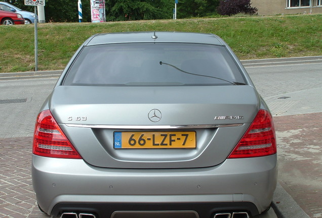 Mercedes-Benz S 63 AMG W221 2010