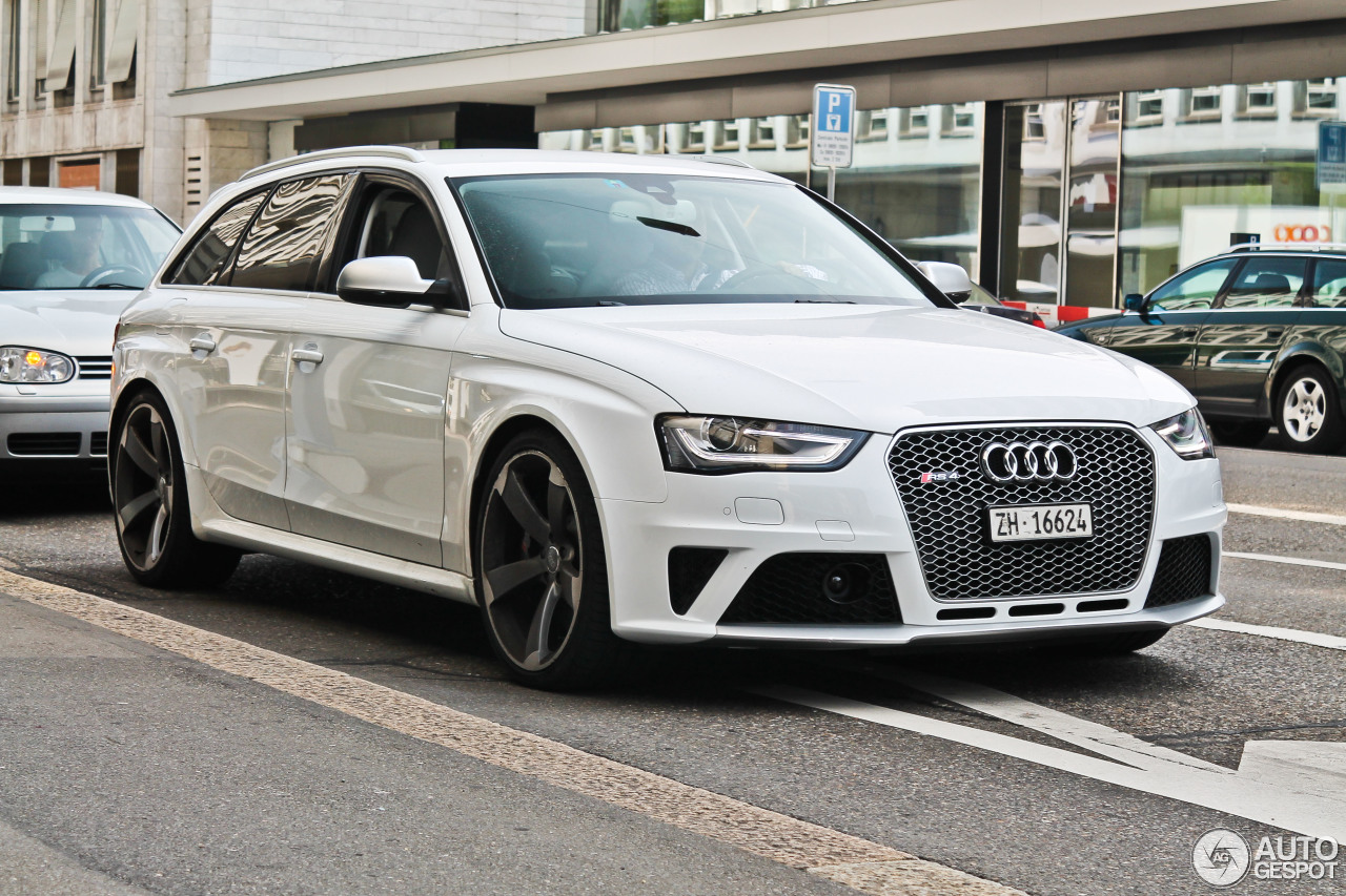 Audi RS4 Avant B8