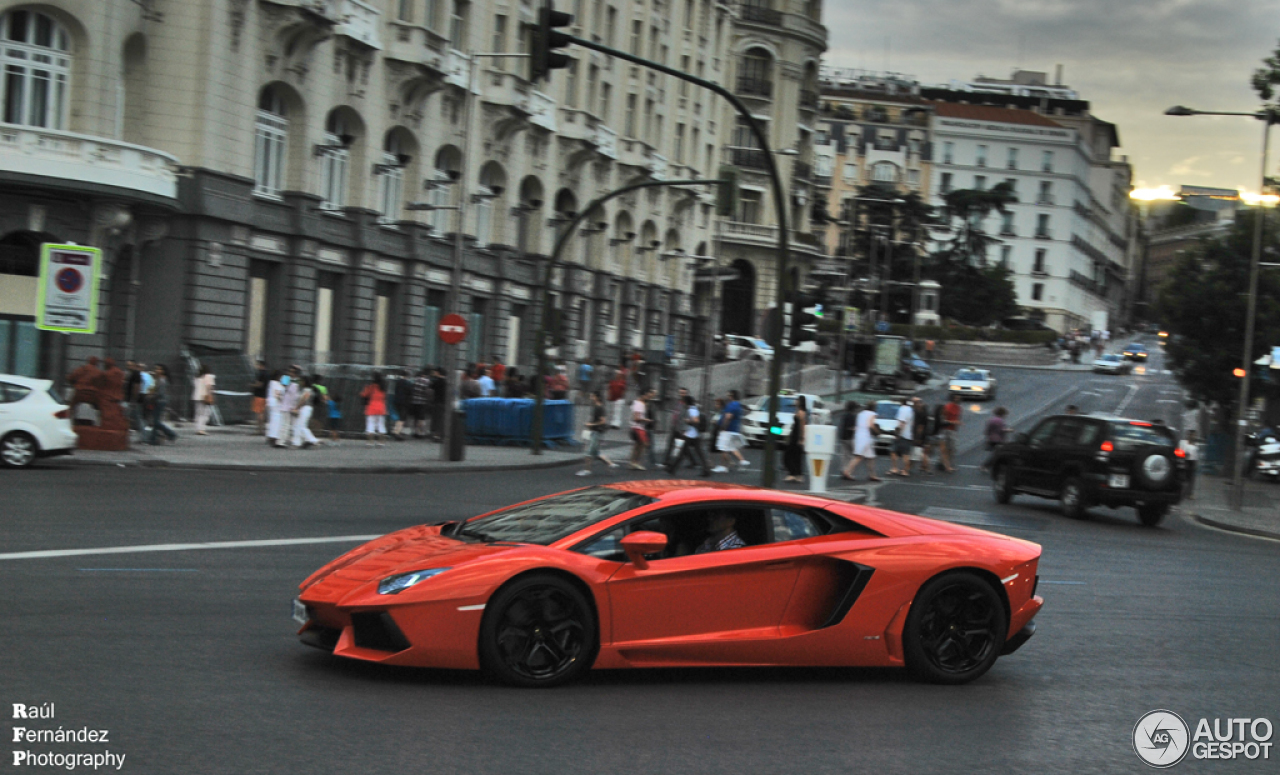 Lamborghini Aventador LP700-4