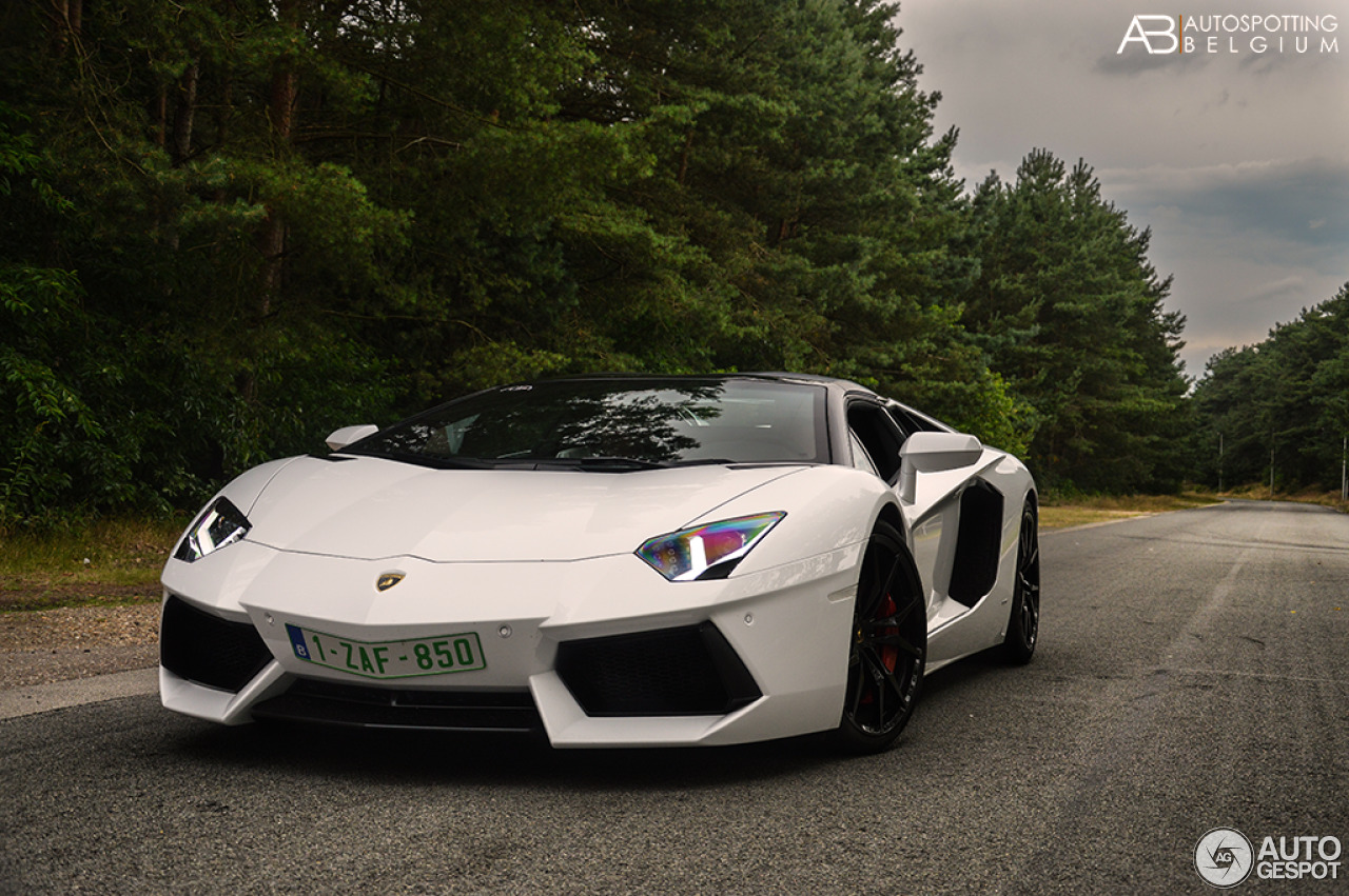 Lamborghini Aventador LP700-4 Roadster