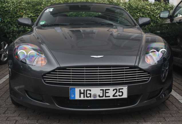 Aston Martin DB9 Volante