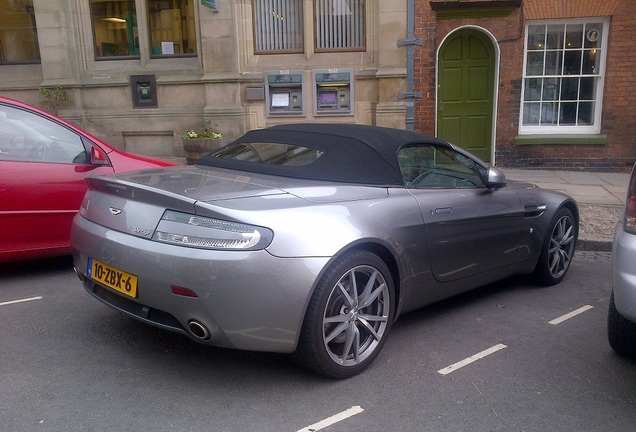 Aston Martin V8 Vantage Roadster