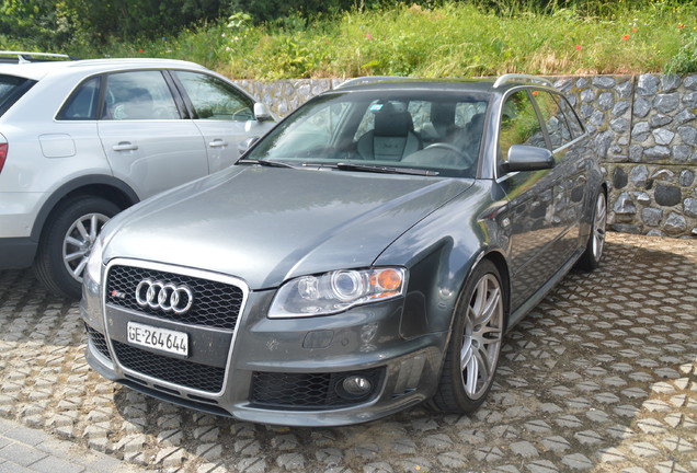 Audi RS4 Avant B7