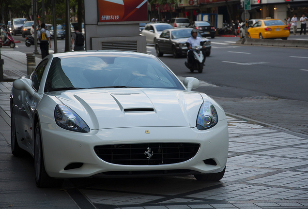 Ferrari California