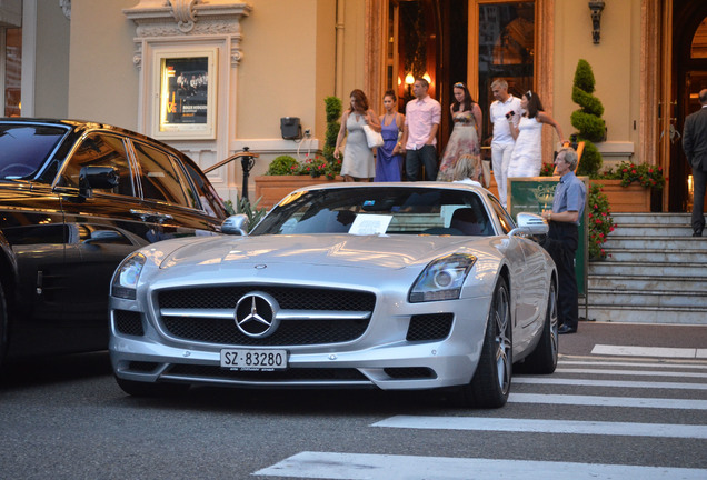 Mercedes-Benz SLS AMG