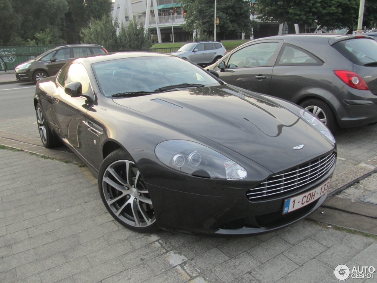 Aston Martin DB9 2010