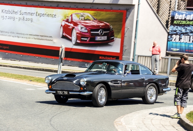 Aston Martin DB4