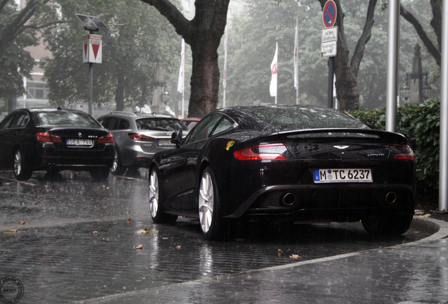 Aston Martin Vanquish 2013