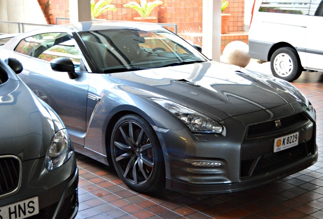 Nissan GT-R 2012