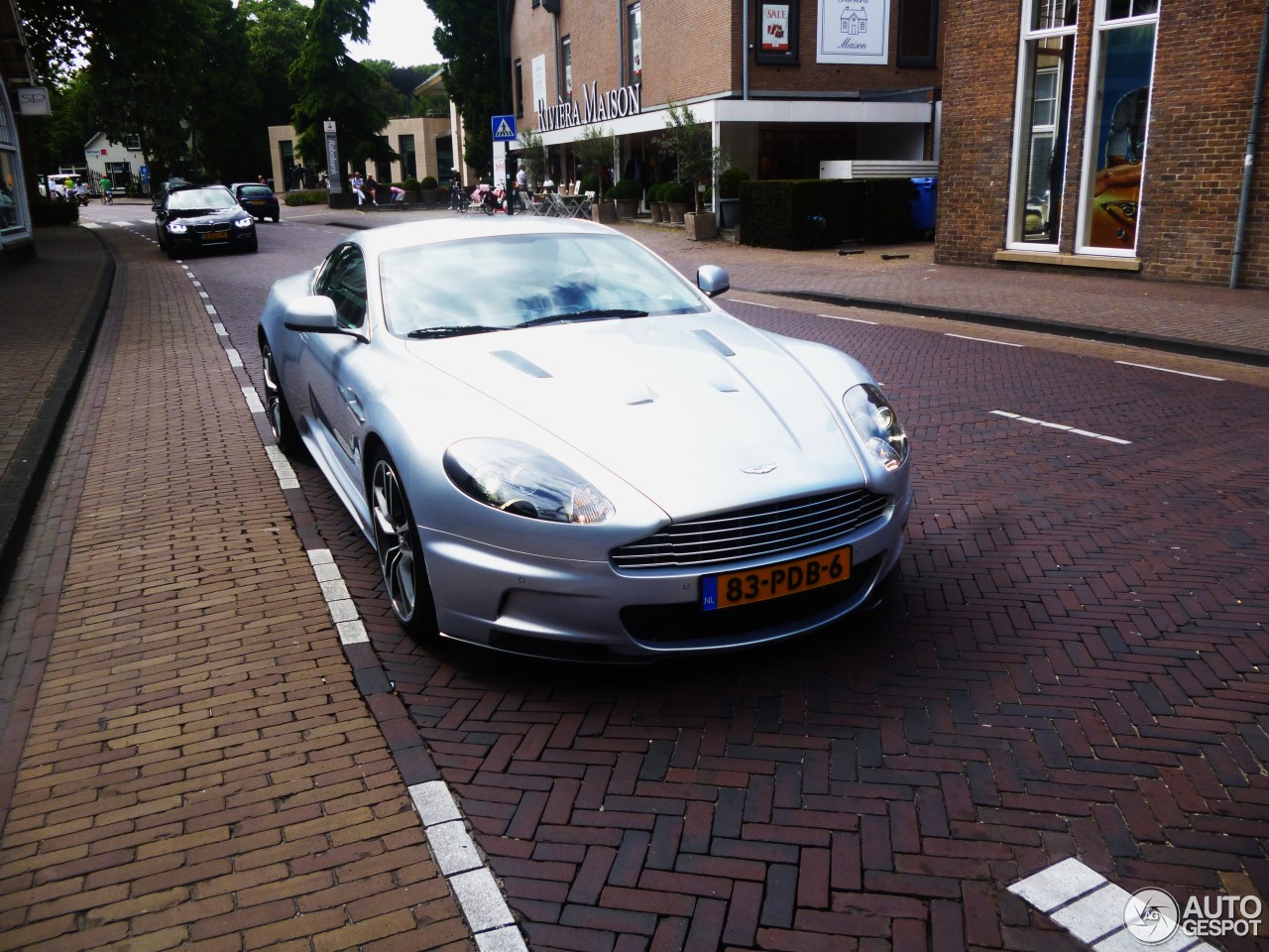 Aston Martin DBS