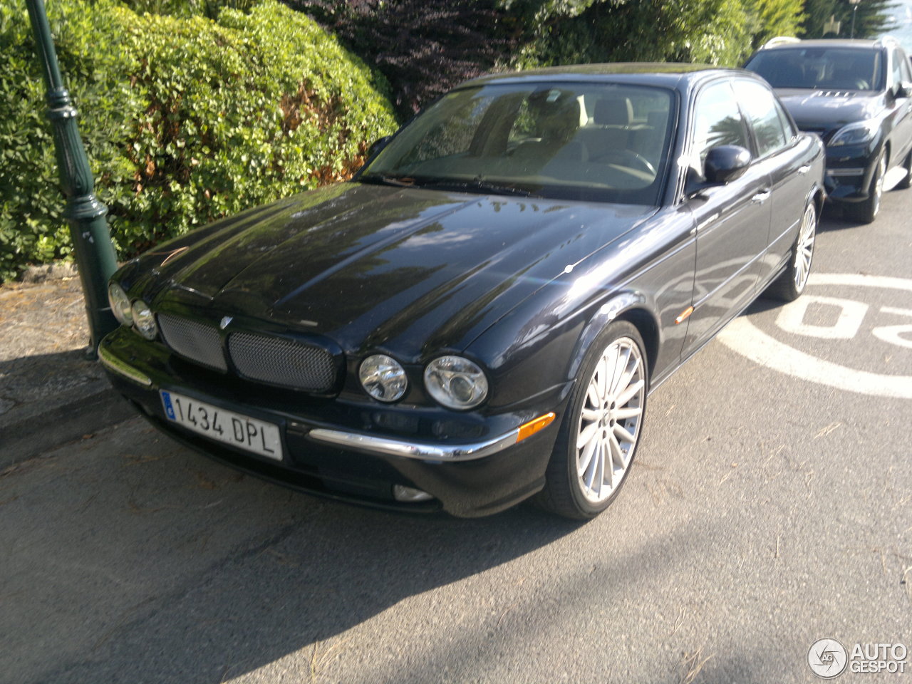 Jaguar XJR