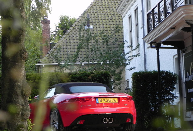 Jaguar F-TYPE S Convertible