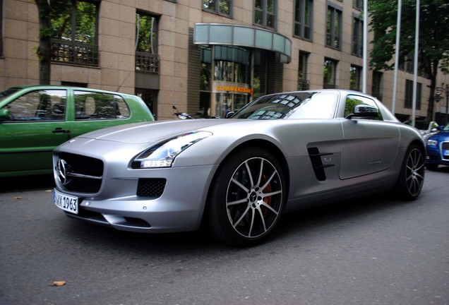 Mercedes-Benz SLS AMG GT