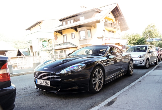 Aston Martin DBS Volante