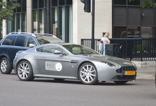 Aston Martin V8 Vantage S