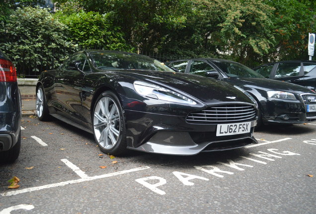 Aston Martin Vanquish 2013