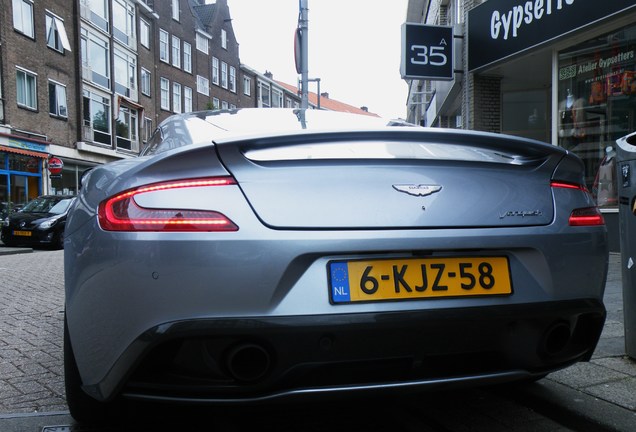 Aston Martin Vanquish 2013