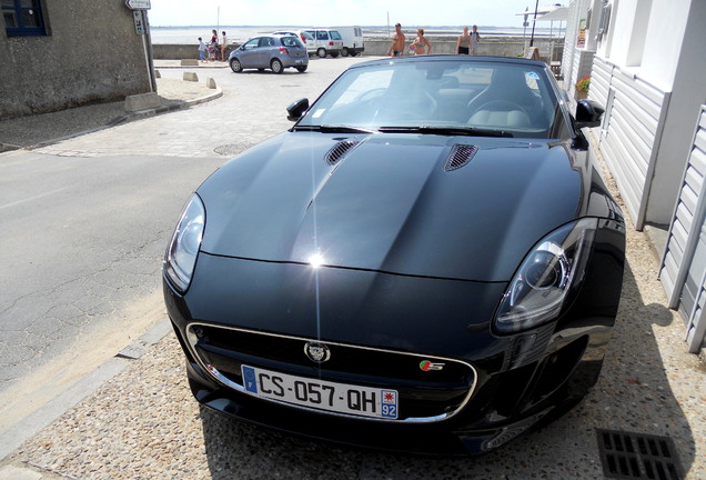 Jaguar F-TYPE S Convertible