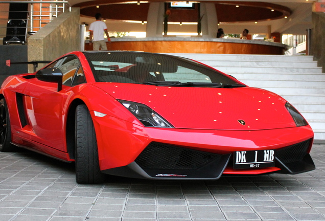 Lamborghini Gallardo LP570-4 Super Trofeo Stradale