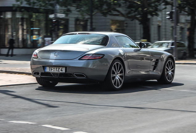 Mercedes-Benz SLS AMG GT