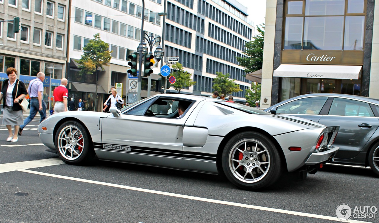 Ford GT