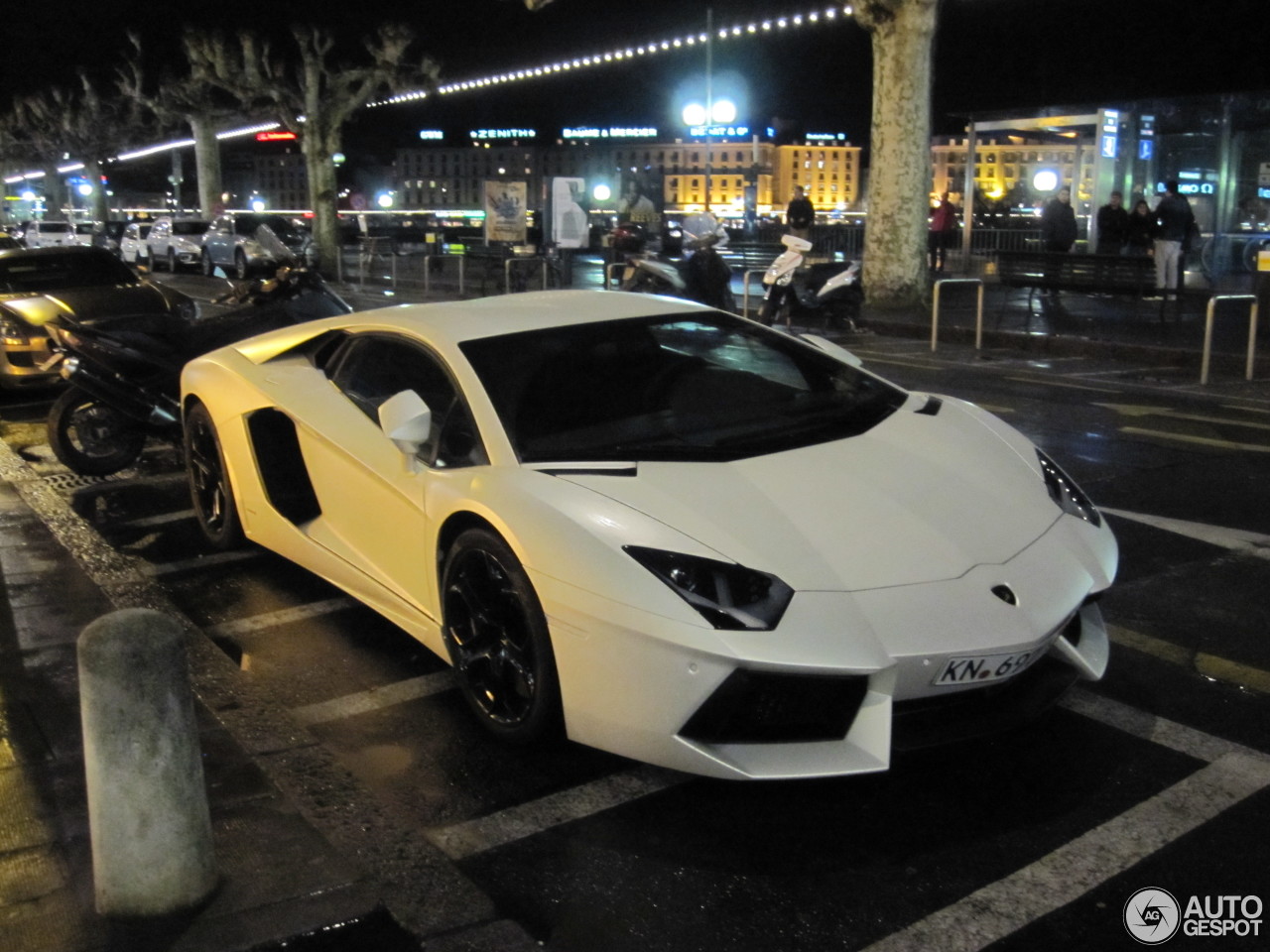 Lamborghini Aventador LP700-4