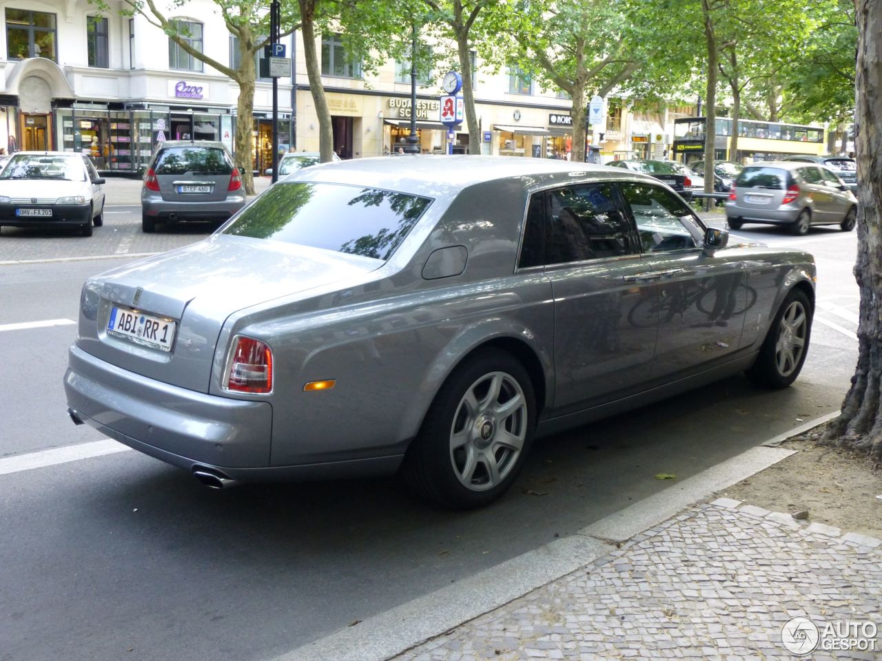 Rolls-Royce Phantom