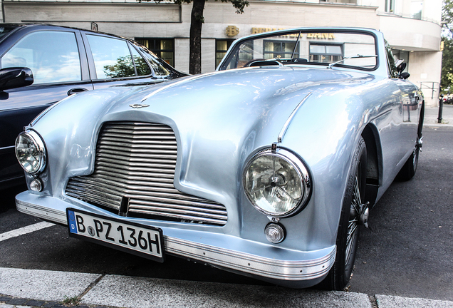 Aston Martin DB2 Drophead Coupé